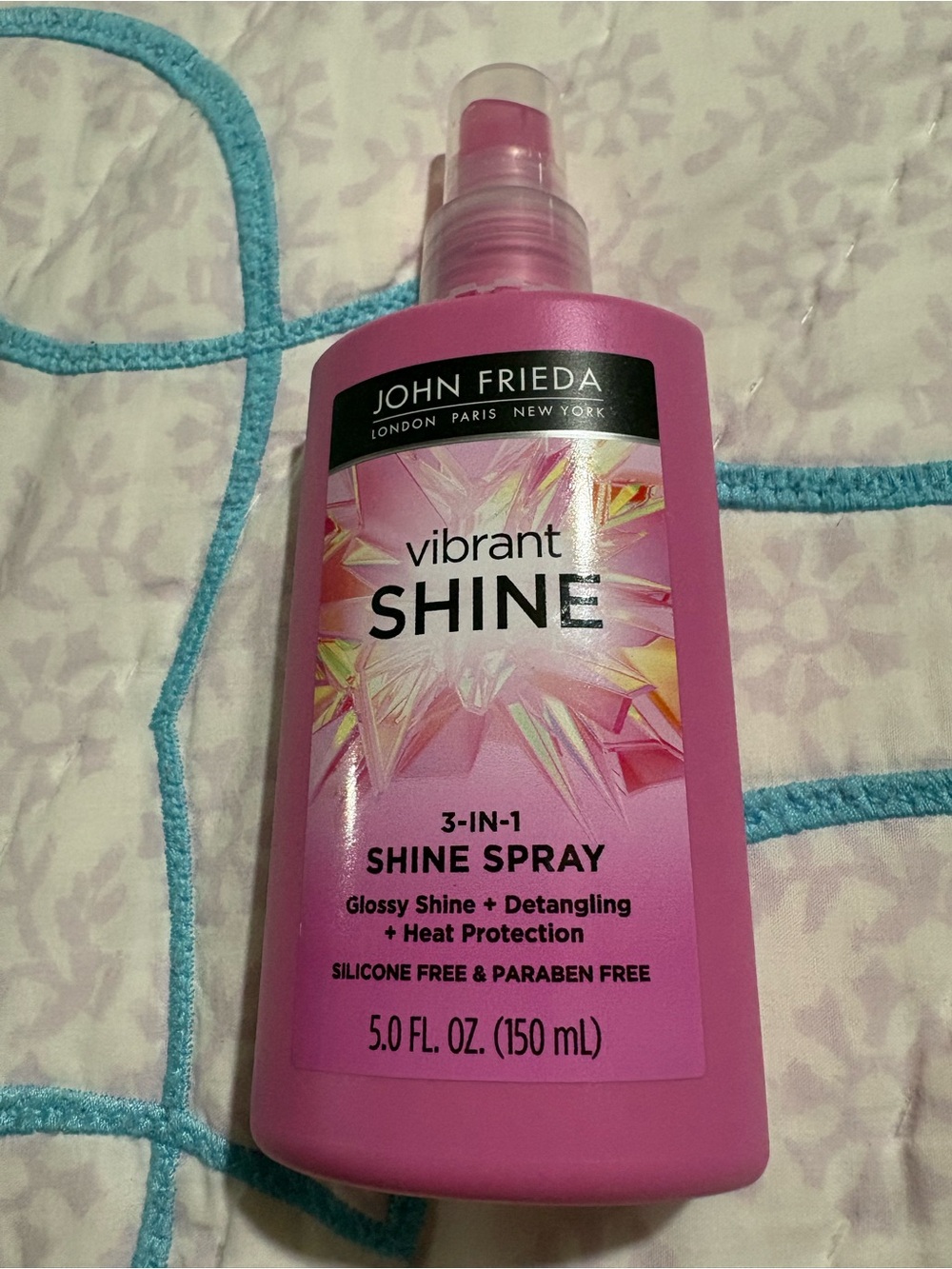 John Frieda Vibrant Shine 3-in-1 Shine Spray - Pink